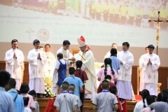 holychildhood2017_043_resize.jpg