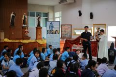 holychildhood2017_100_resize.jpg