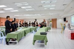 02.JPG